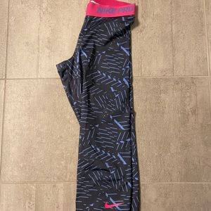 Nike Pro Crop Leggings